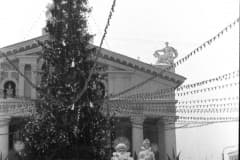 Нижний Тагил.  Новогодний ледяной городок, 1970-е годы.